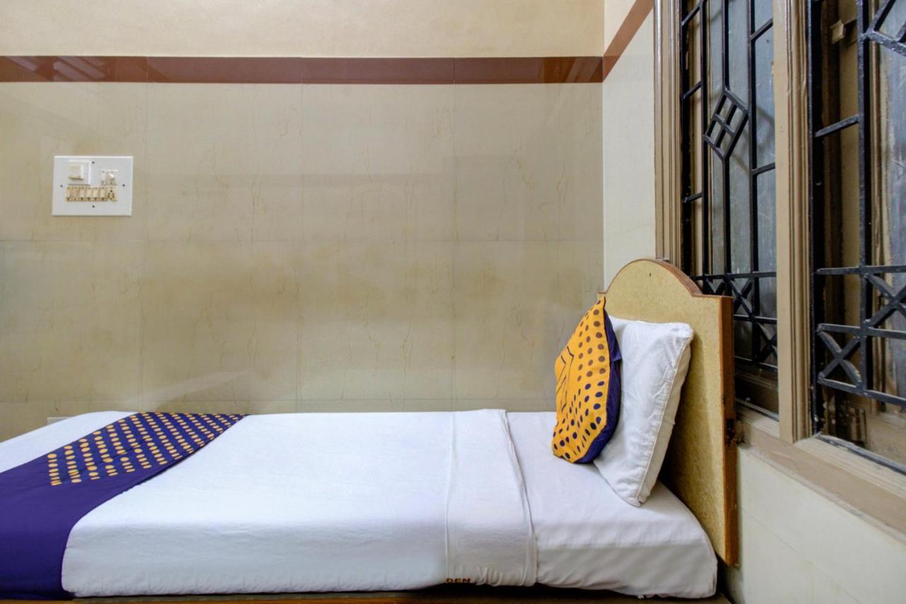 Spot On 75643 Golden Guest House バンガロール エクステリア 写真