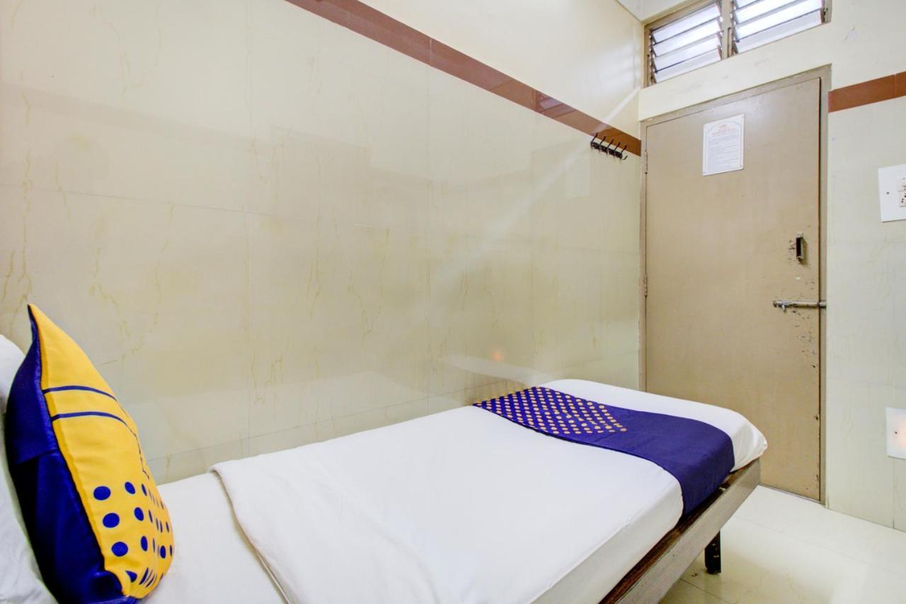 Spot On 75643 Golden Guest House バンガロール エクステリア 写真
