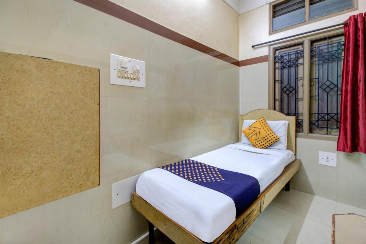 Spot On 75643 Golden Guest House バンガロール エクステリア 写真